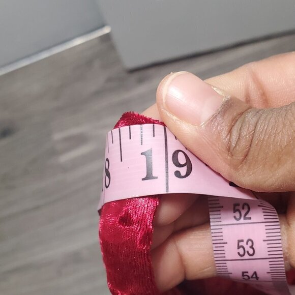 Crushing It Cold Shoulder Blouse Top. 🌴 - Picture 7 of 12